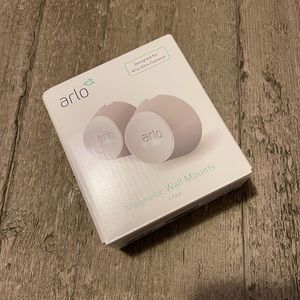 Arlo magnetic mounts new in box (box has been opened)